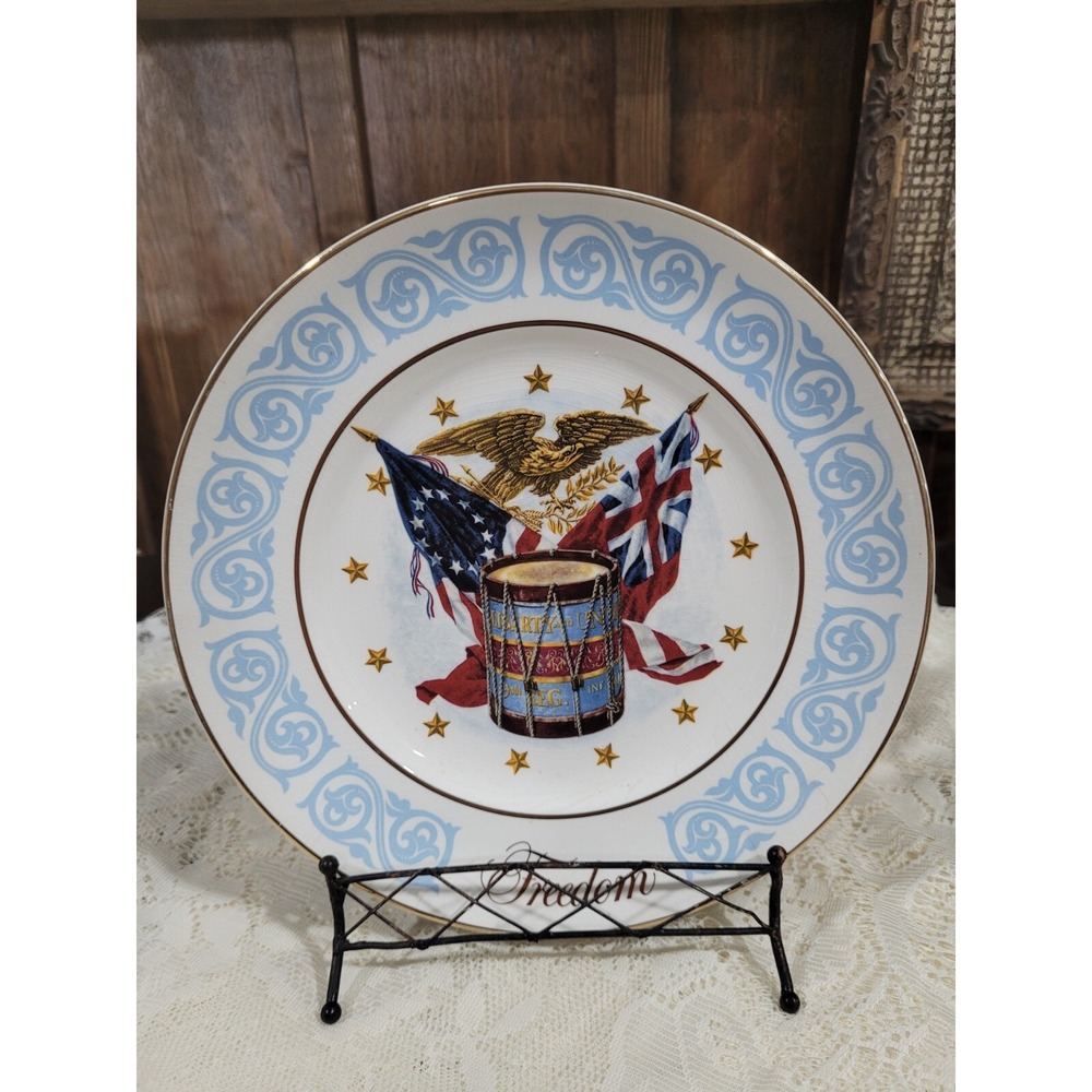 Avon FREEDOM Collector Plate 1974 Flag Eagle Drum